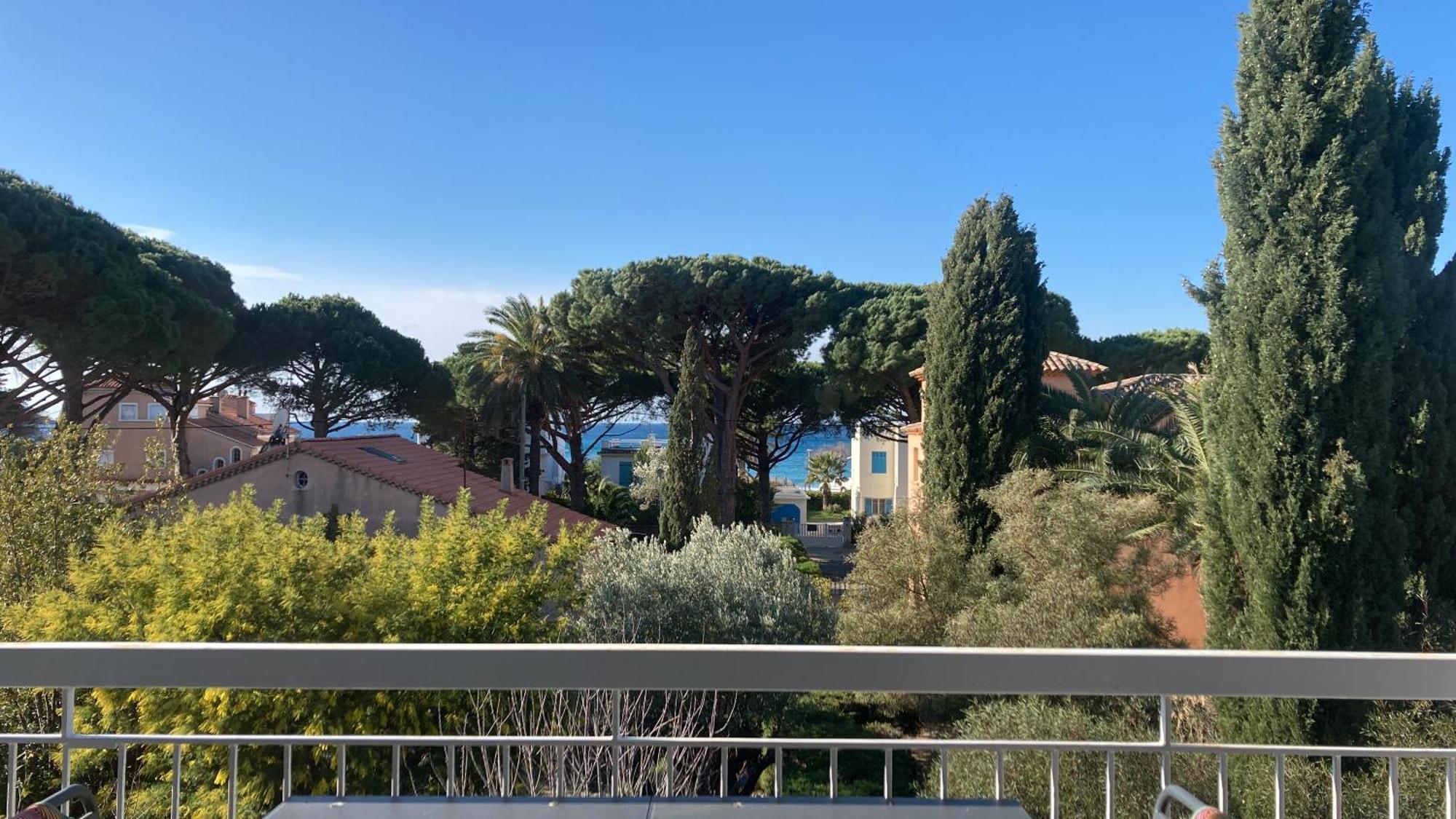 Mer & Relax - Parking - Wifi - Terrasse - Mer Saint-Cyr-sur-Mer Exterior foto